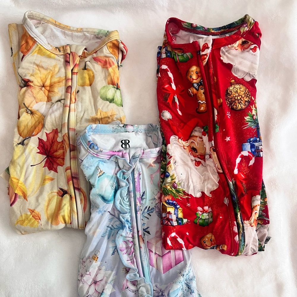 LIKE NEW Bums & Roses Holiday Onesies 6-9 mo